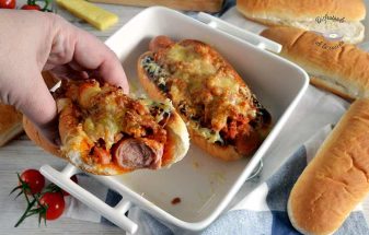 Receta de hot dog con boloñesa y queso caseros