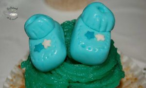 Cupcakes de vainilla decoración bebes fondant