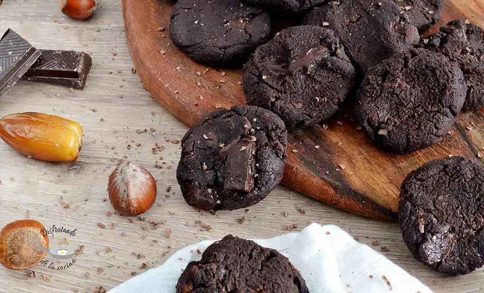 Receta de galletas de chocolate y garbanzos sin azúcar, sin gluten y sin lactosa