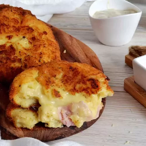 Receta de pastelitos de patatas rellenas de jamón y queso